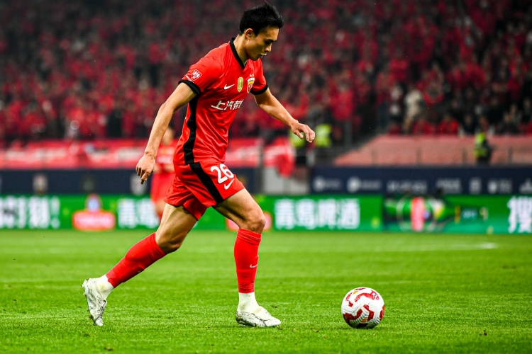 星空体育app-记者：如果刘若钒亚冠也有所表现，下次说不定能入选国足集训