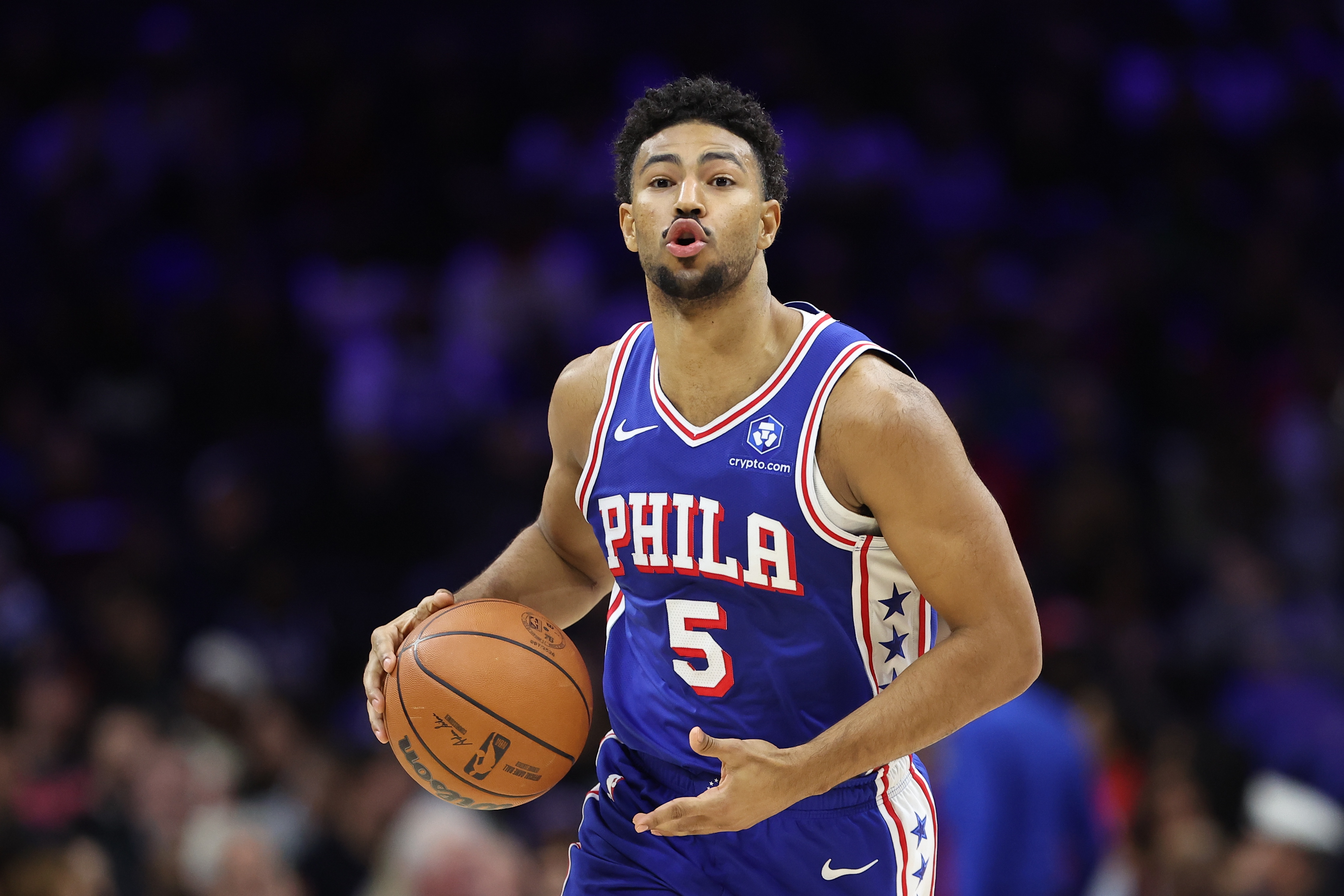 星空体育足球直播-末节14分收比赛！格莱姆斯22中11&amp;8罚全中砍下31分3抢断！